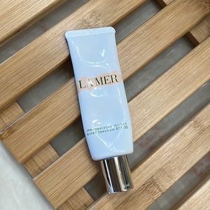 🎈SALE La Mer The Reparative skintint base/foundation